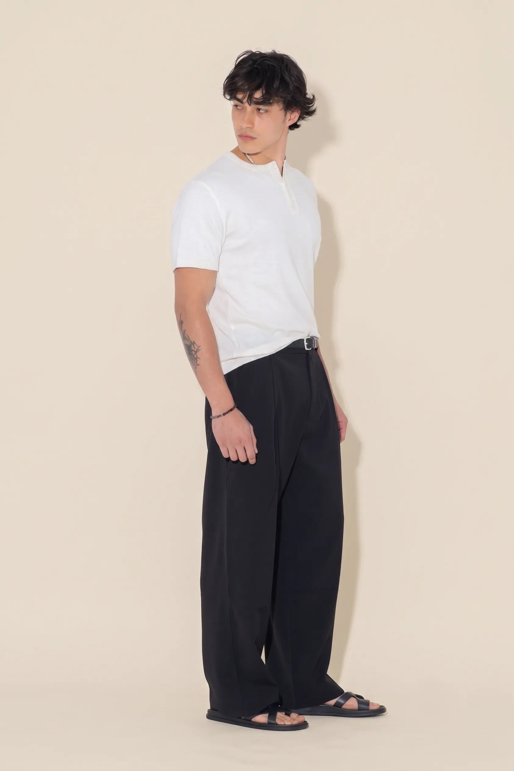 Relaxed Fit Pleated Trousers