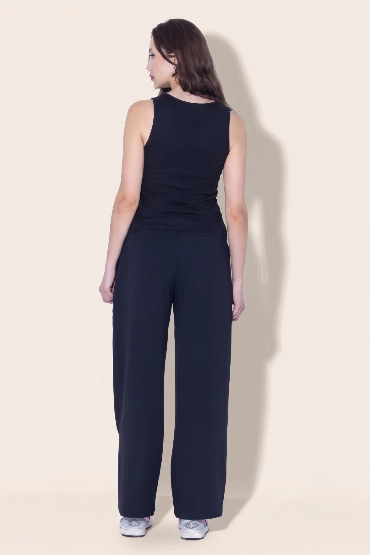 SEAMLESS SCOOP TANK TOP